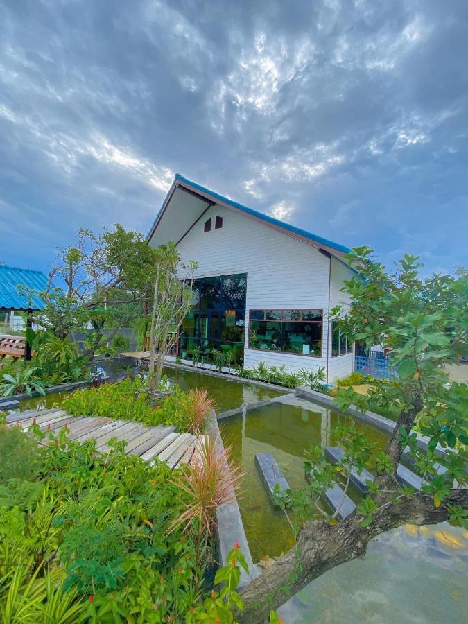 Srihome ยายศรีโฮมแอนแคมป์ปิ้ง Ban Don Tum Exteriör bild