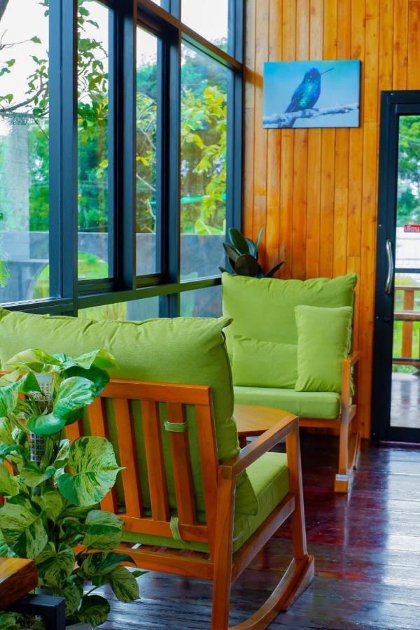 Srihome ยายศรีโฮมแอนแคมป์ปิ้ง Ban Don Tum Exteriör bild